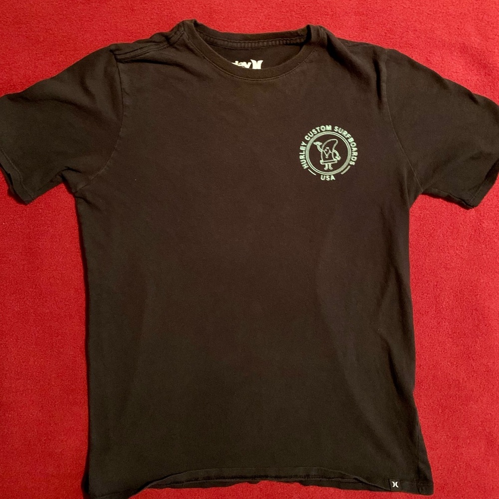 Hurley surfboard shirt